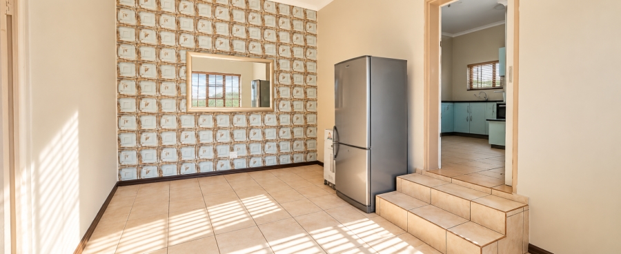 6 Bedroom Property for Sale in Franskraal Western Cape
